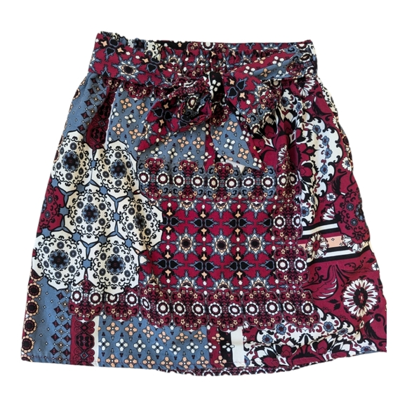 Aina Be Dresses & Skirts - Aina Be Burgundy/Blue Lined Lightweight Floral Skirt - Size Small